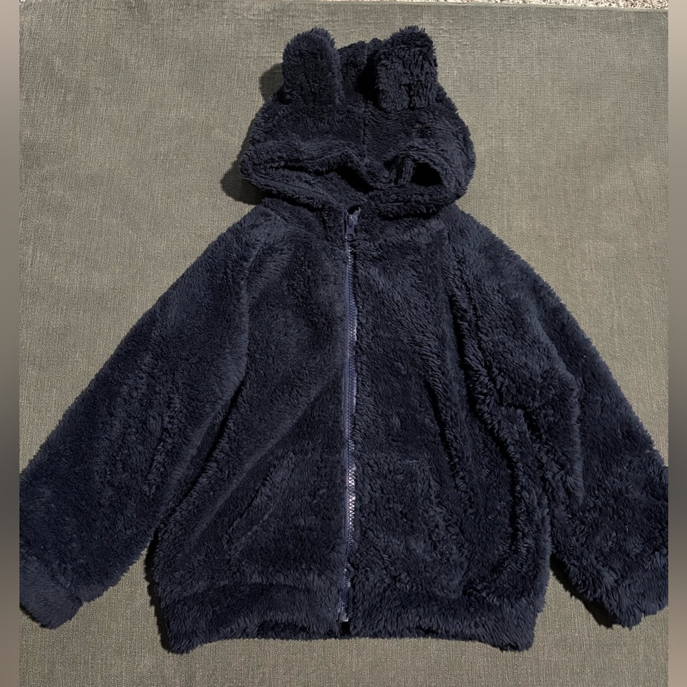 NWOT 4T Fuzzy Sweatshirt